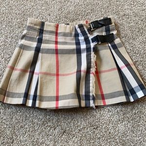 NWOT Burberry skirt